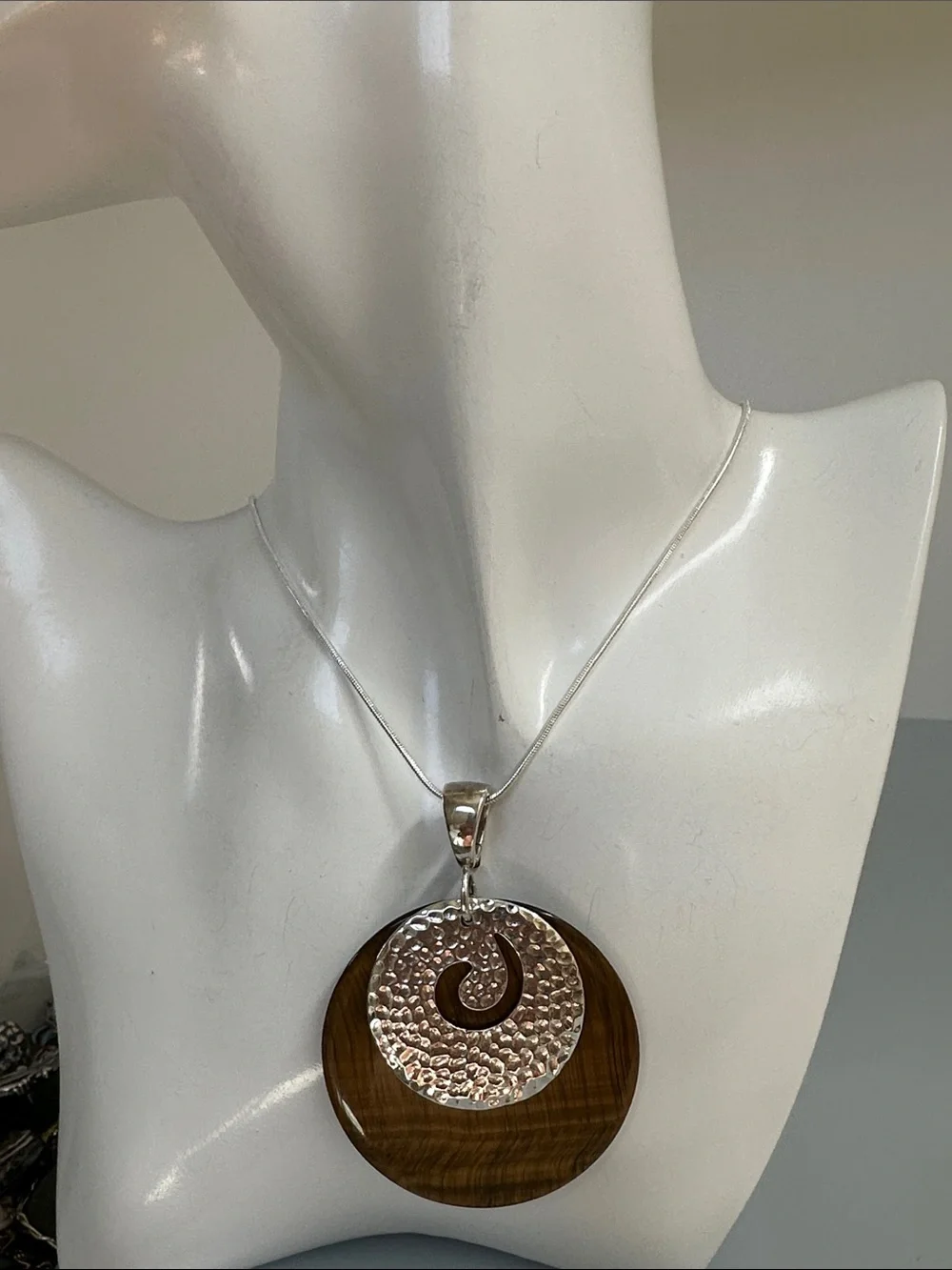 925 Sterling Silver stylish brown
